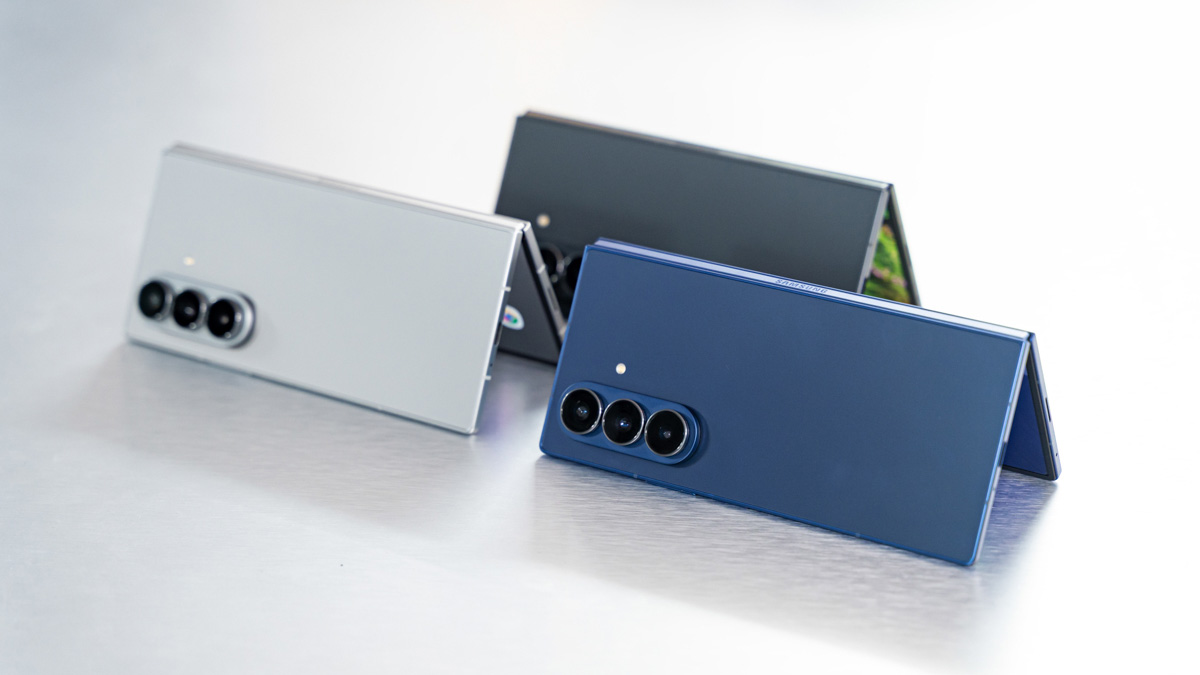 Loạt smartphone Samsung giảm giá 4/4: S26 giảm 4 triệu, Galaxy Z Flip7 giá tốt, xem ngay!