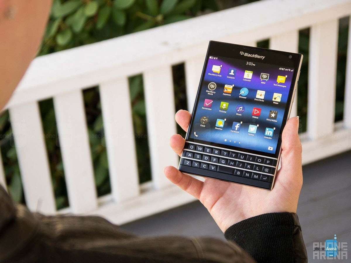 Smartphone có bàn phím vật lý được khá nhiều người ưa chuộng nhưng không thành công