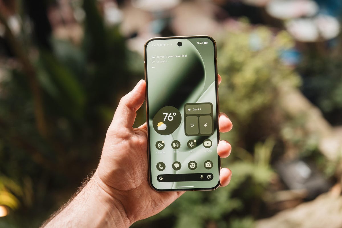 So sánh Google Pixel 10 Pro XL vs iPhone 16 Pro Max về chất lượng hiển thị