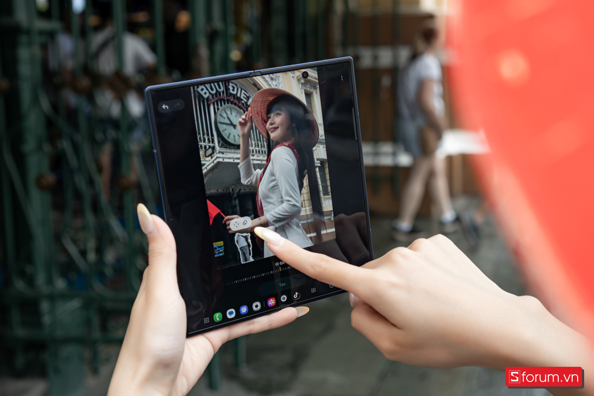 Gập mở khoảnh khắc cùng Galaxy Z Fold7