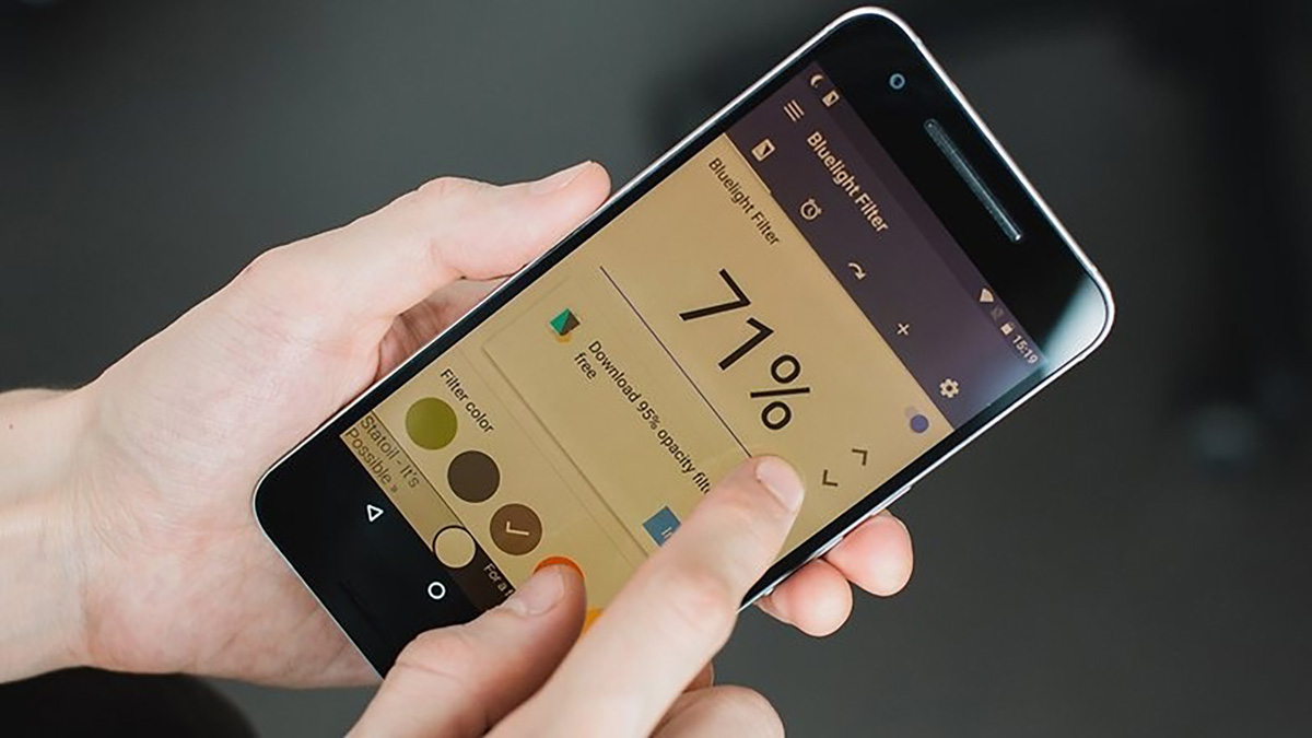 Chế độ ban đêm trên điện thoại là gì và hoạt động ra sao