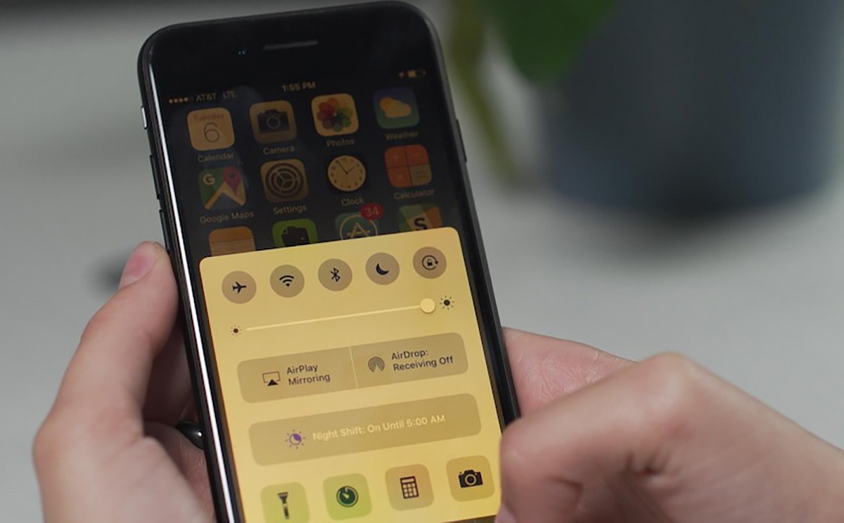 Chế độ ban đêm trên điện thoại là gì và cách cài đặt