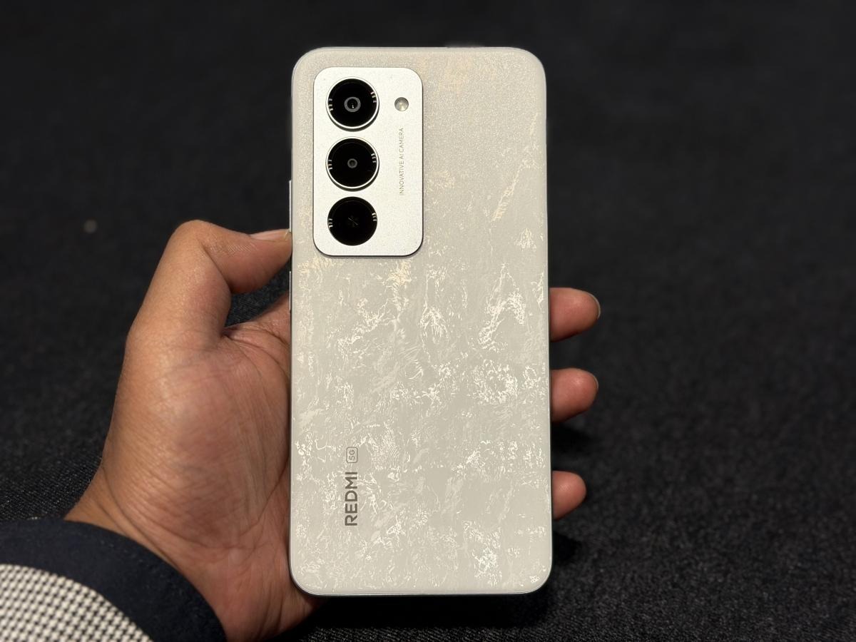 So sánh Xiaomi Redmi 15 5G vs Samsung Galaxy A17 5G tổng quan