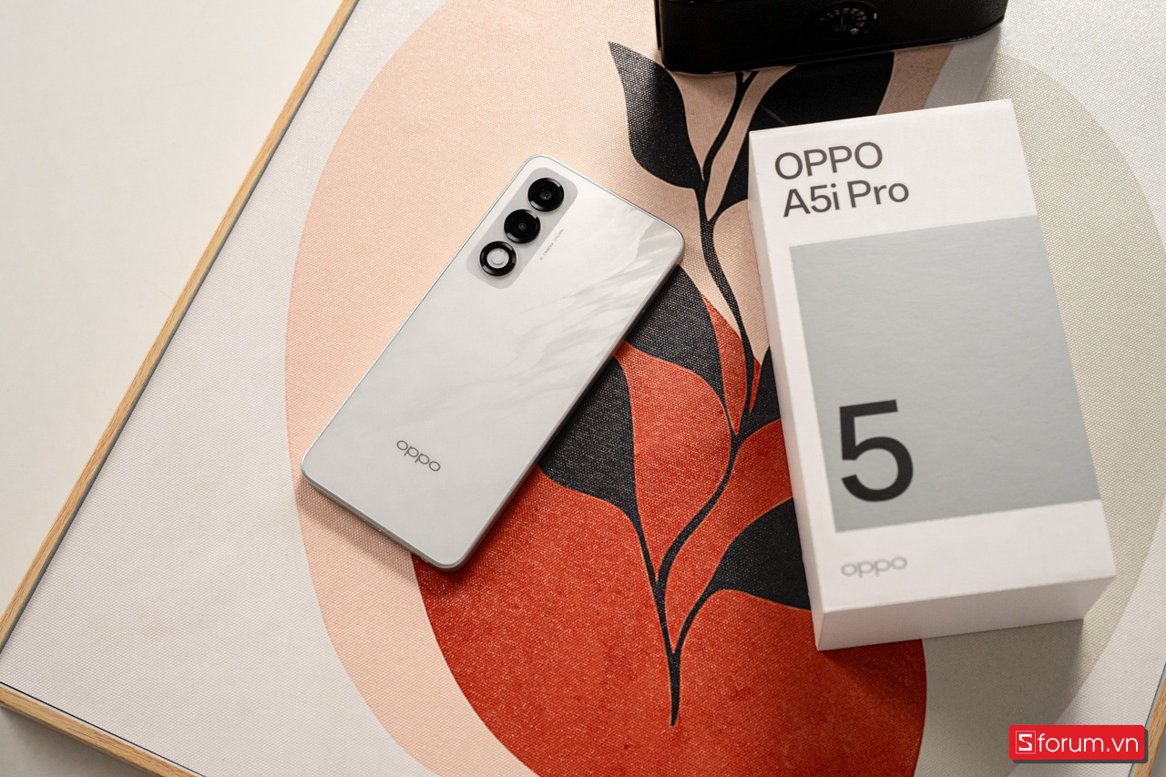 OPPO A5i Pro có thiết kế mặt lưng độc đáo