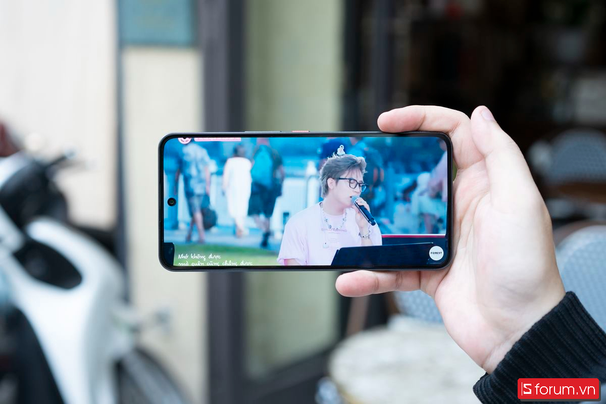 Nubia Neo 3 GT sở hữu tấm nền Amoled với kích thước 6.8 inch