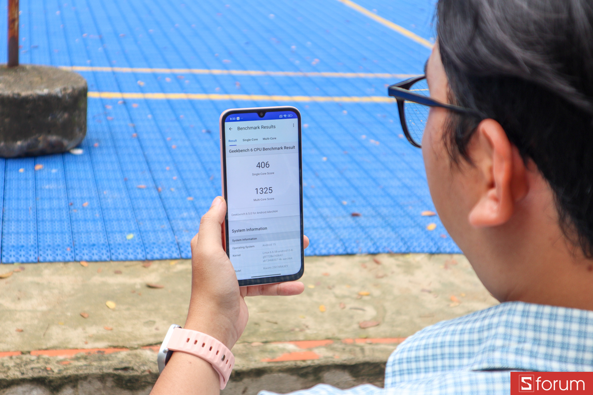 Khi chấm điểm hiệu năng, Redmi 15C đạt 406 điểm đơn nhân cùng 1325 điểm đa nhân trên Geekbench 6