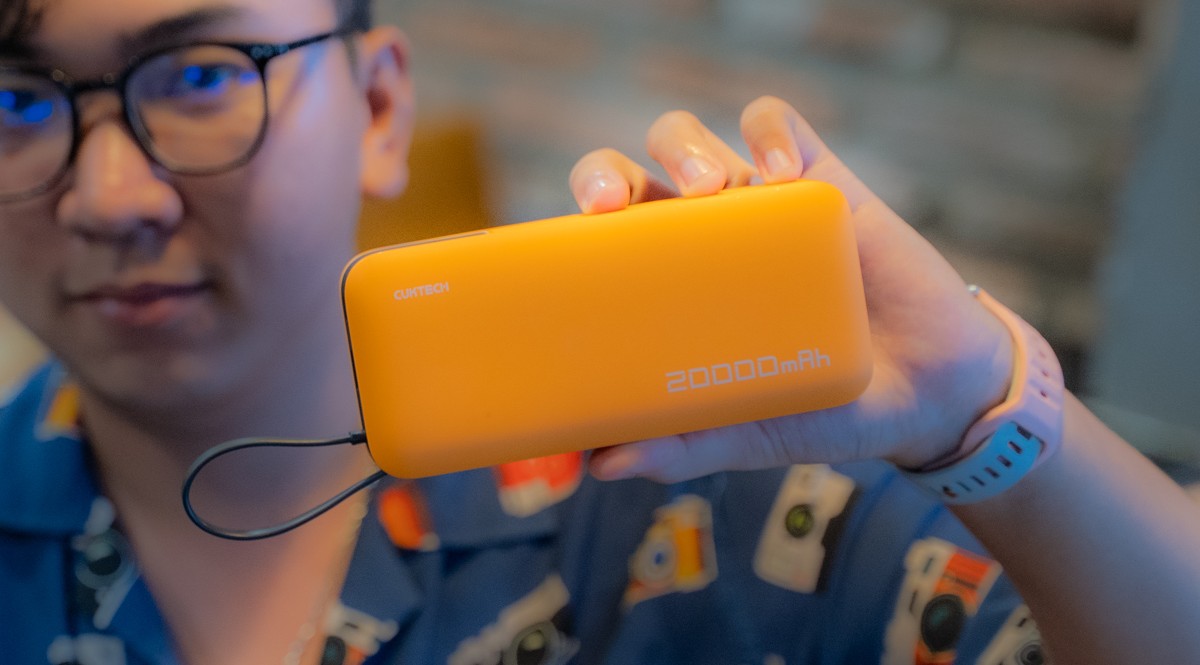 Trên tay sạc dự phòng Cuktech PB200N: Màu Cam vũ trụ , dung lượng tới 20000mAh, sạc siêu nhanh 55W, giá chỉ 599k