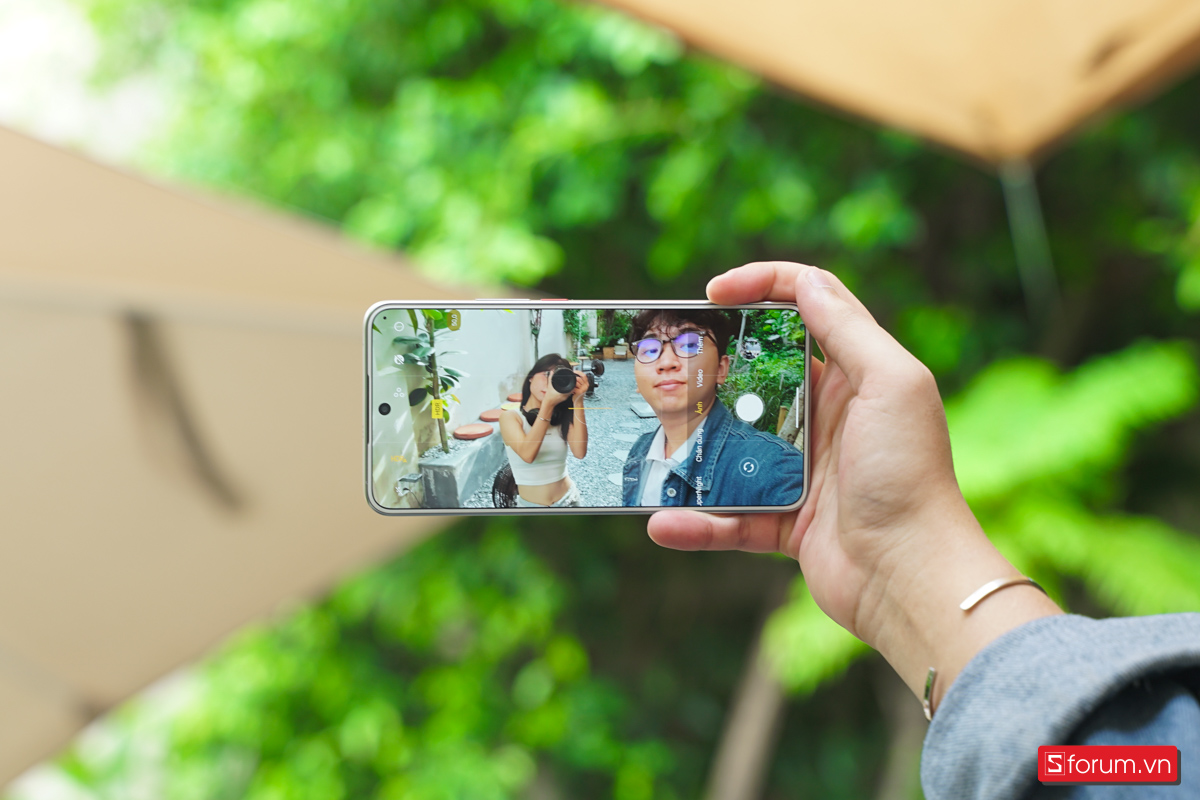 Camera trước trên Meizu Lucky 08