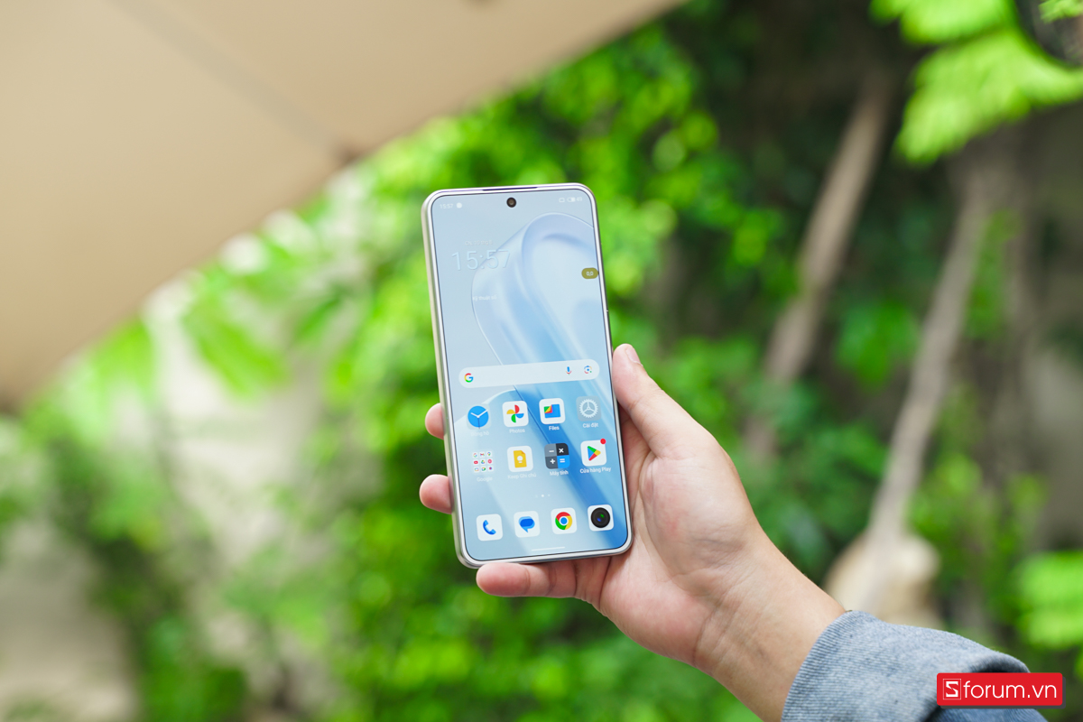 Màn hình của Meizu Lucky 08 chính là một trong những chi tiết khiến mình ấn tượng nhất