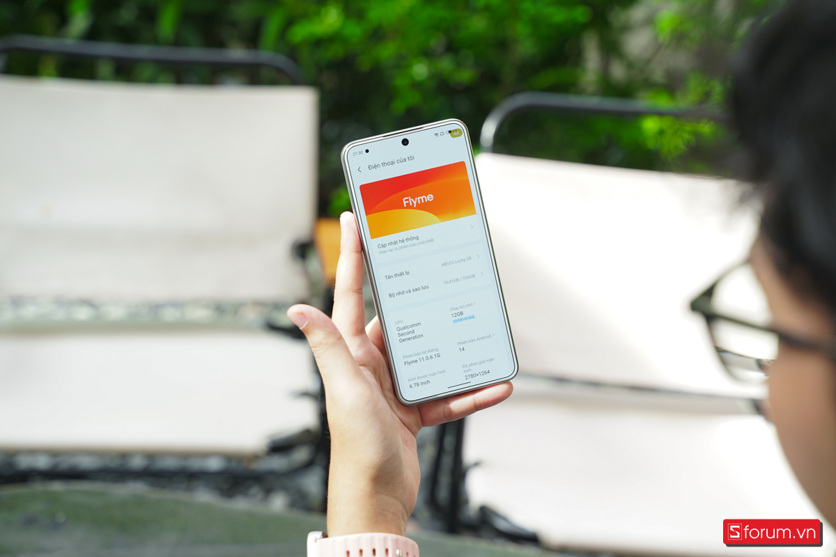 Phần mềm có lẽ vừa là điểm cộng và cũng vừa là điểm trừ khi mình đánh giá Meizu Lucky 08