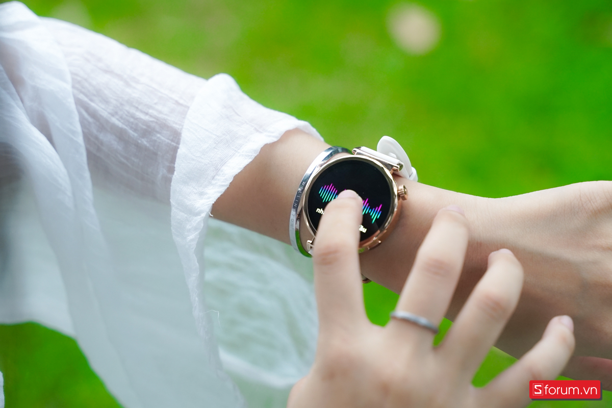 Đặc biệt, Ella 4 còn được tích hợp một số tính năng AI thú vị