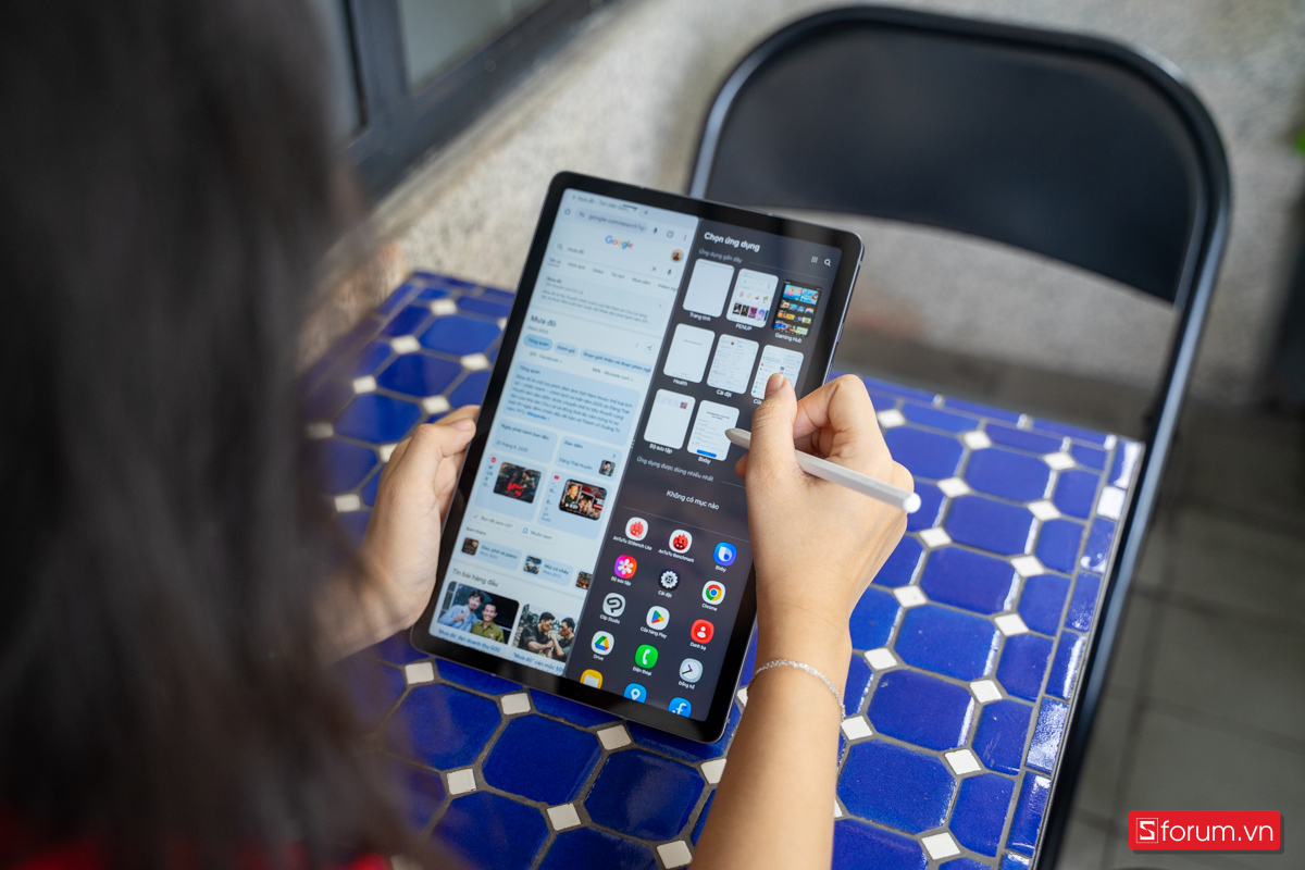 Một điểm cộng đáng chú ý nữa khi trên tay Galaxy Tab S10 Lite chính là tần số quét 90Hz của em nó
