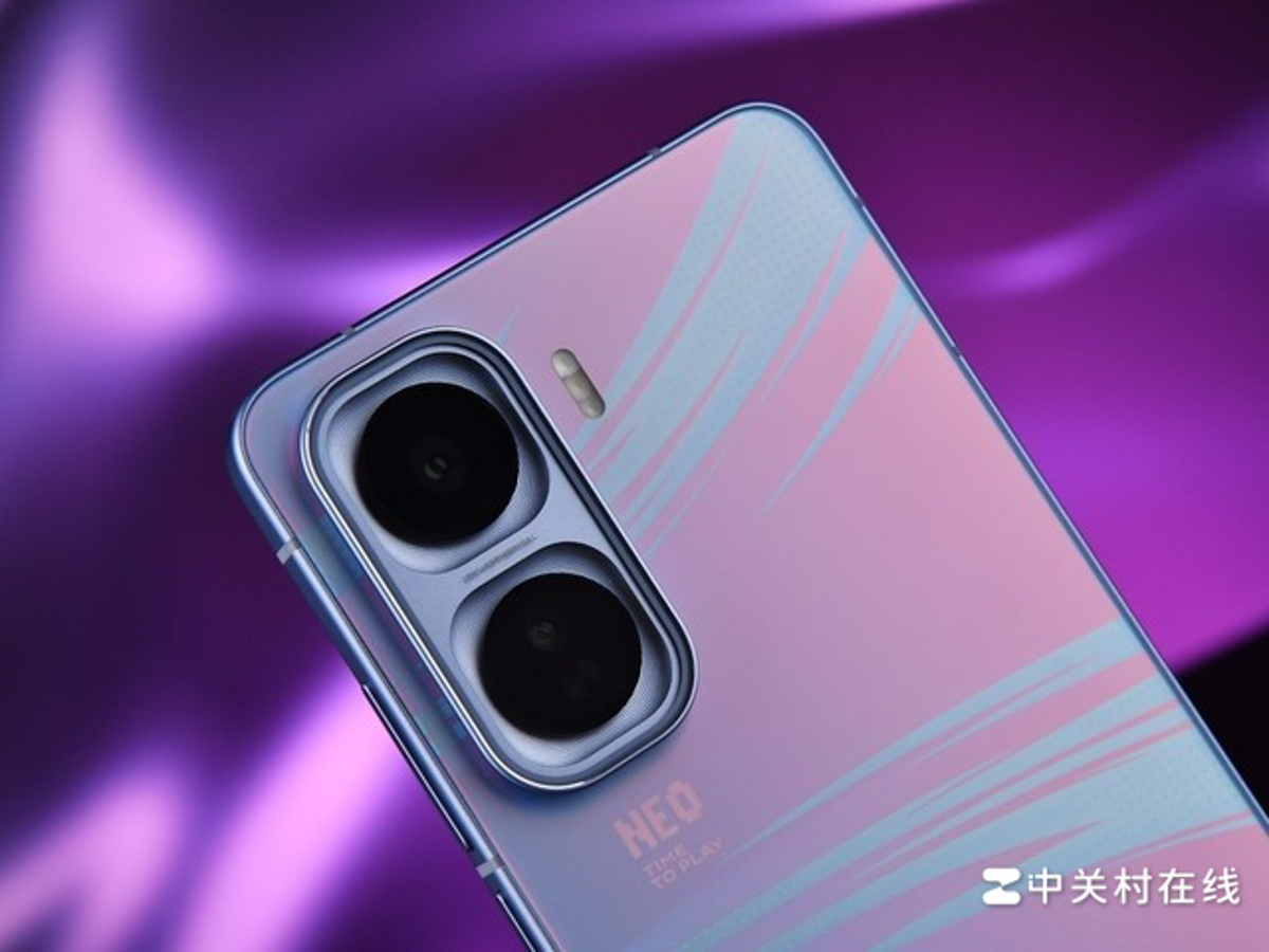 iqoo Neo 11 được trang bị cụm camera kép phía sau, bao gồm cảm biến chính 50MP khẩu độ f/1.9, kích thước cảm biến 1/1.56 inch