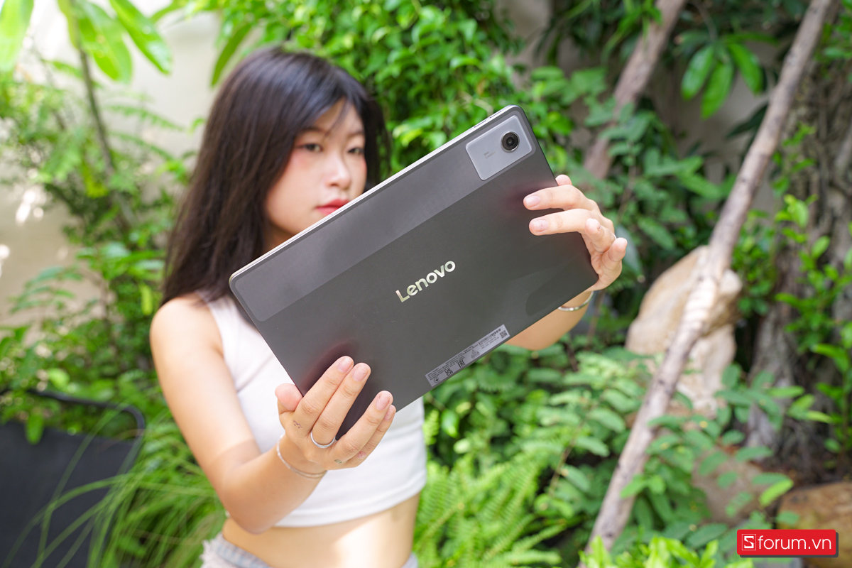 Thiết kế và ngoại hình của Lenovo Idea Tab 