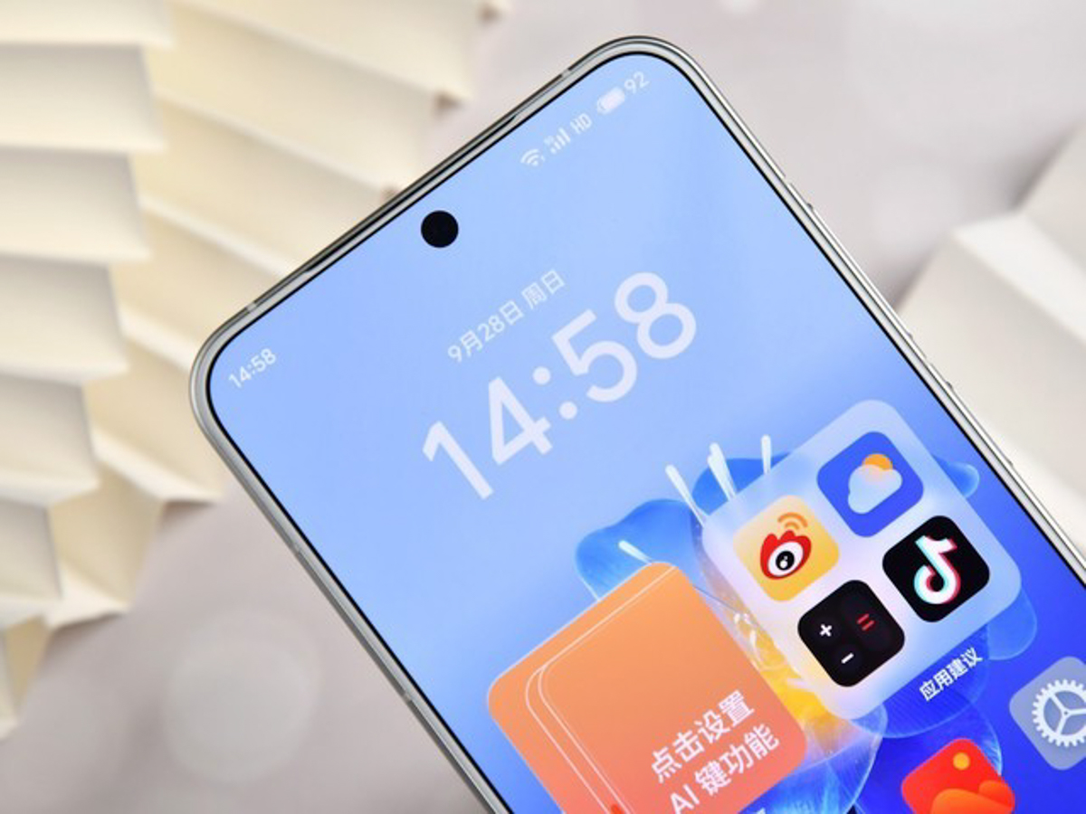 Với kích thước 6.3 inch, Meizu 22 mang đến tỷ lệ hiển thị vừa đủ để sử dụng thoải mái mà vẫn đảm bảo sự nhỏ gọn, dễ cầm nắm