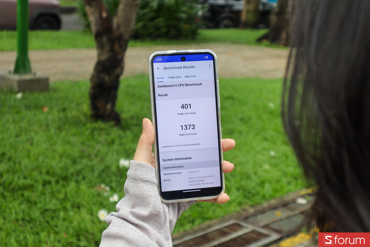 Meizu mblu 22 Pro cho ra kết quả ở mức trung bình với điểm Antutu v11 là 341,698 và geekbench là 1373 điểm đa nhân