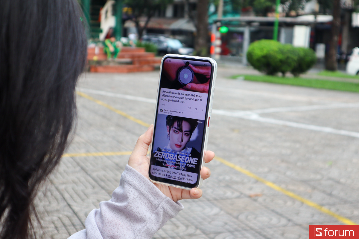 Mình thấy màu sắc hiển thị của Meizu mblu 22 Pro chỉ ở mức trung bình