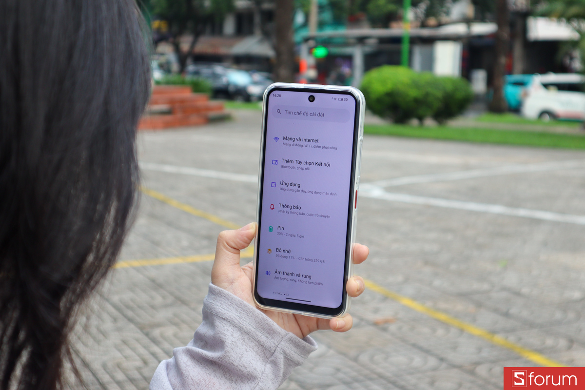 Về phần mềm, Meizu mblu 22 Pro hiện chạy trên Android 15 thuần Google