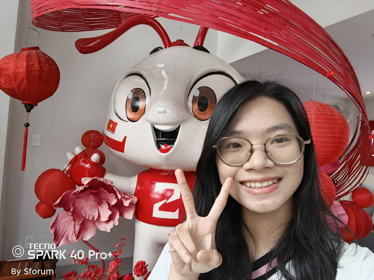 Ảnh chụp camera trước trên Tecno Spark 40 Pro Plus