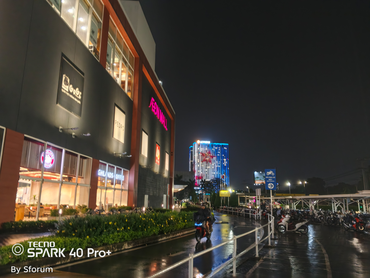 Ảnh chụp đêm trên Tecno Spark 40 Pro Plus