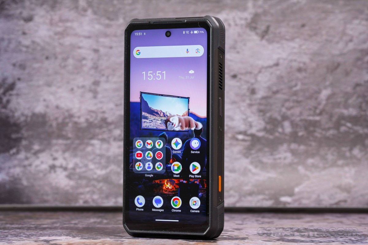 Ulefone Armor 34 Pro được trang bị màn hình IPS LCD kích thước lớn 6.95 inch