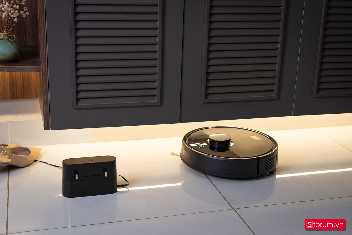 Trên tay robot hút bụi lau nhà Roborock Q7 TF
