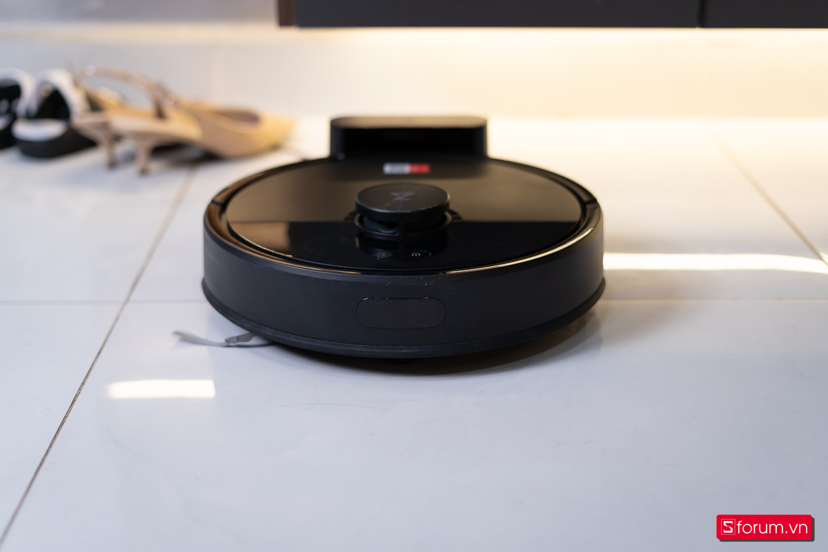 Trên tay robot hút bụi lau nhà Roborock Q7 TF