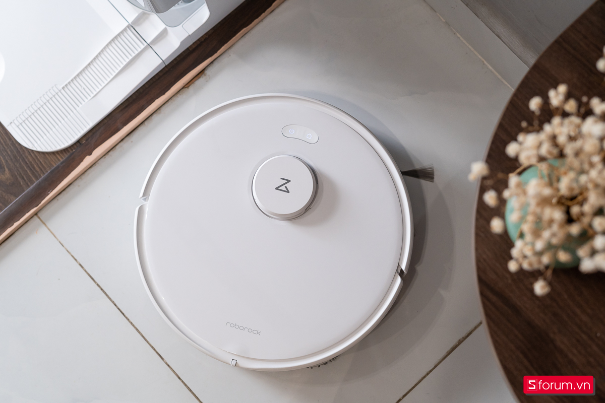 Trên tay Roborock Qrevo Edge 5V1