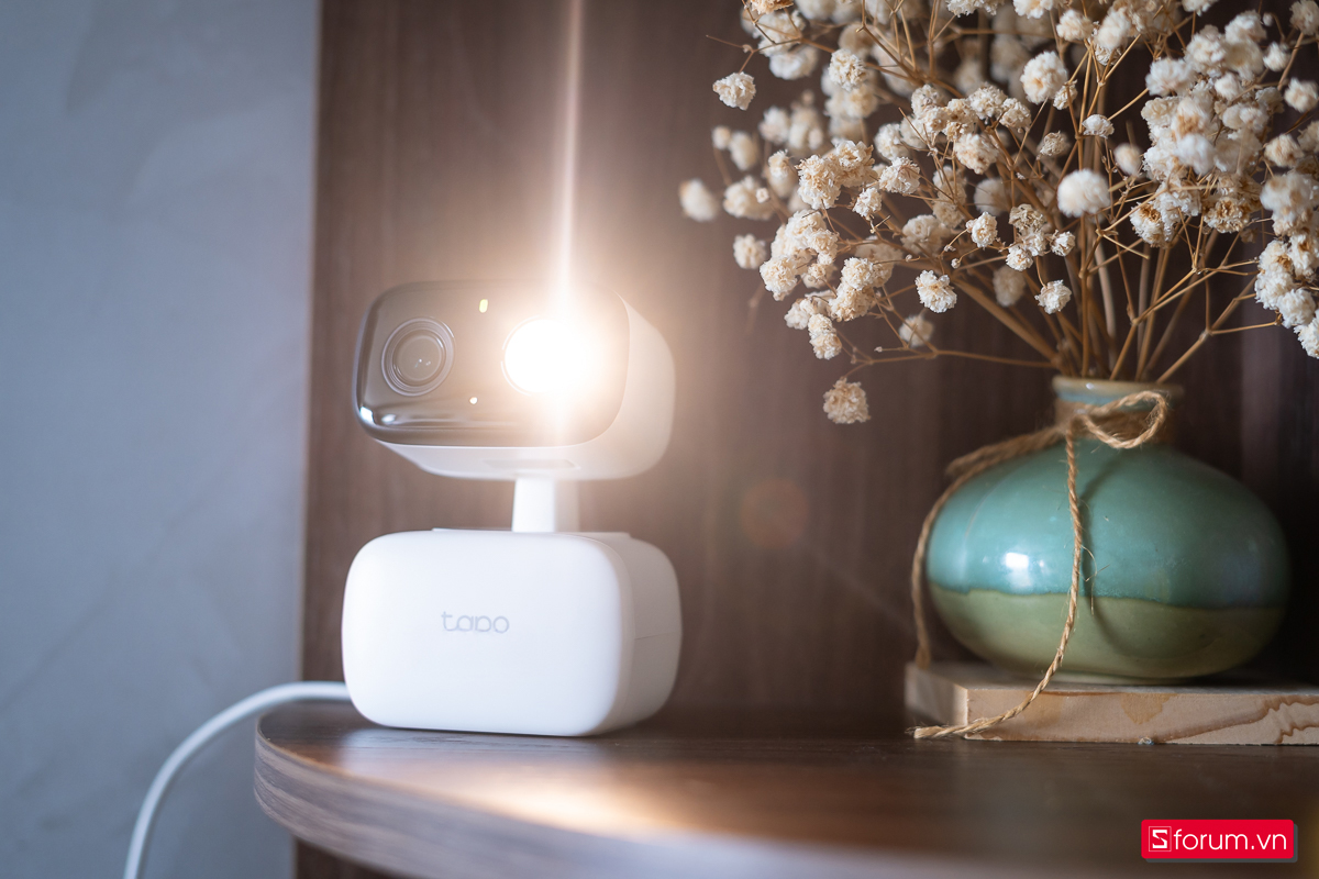 Trên tay camera IP Tapo C206