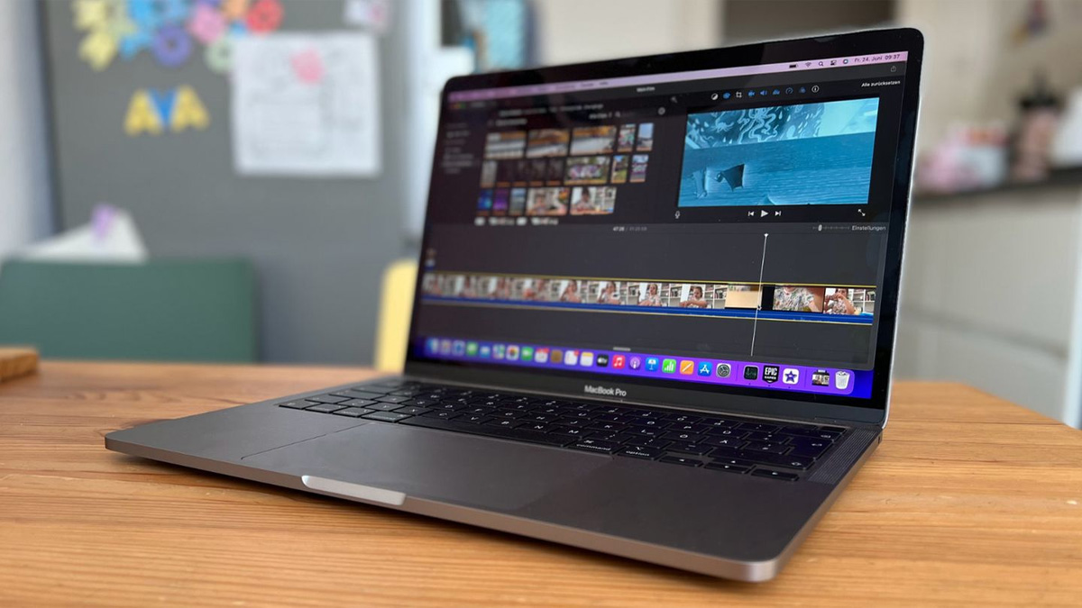 MacBook Pro 13 inch M2 (2022)