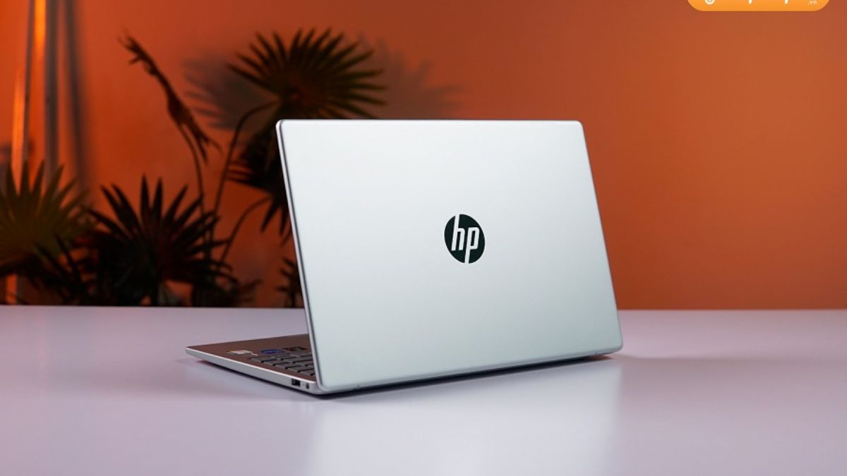 Đối với sinh viên sư phạm nên chọn các dòng laptop HP êm ái, pin dài