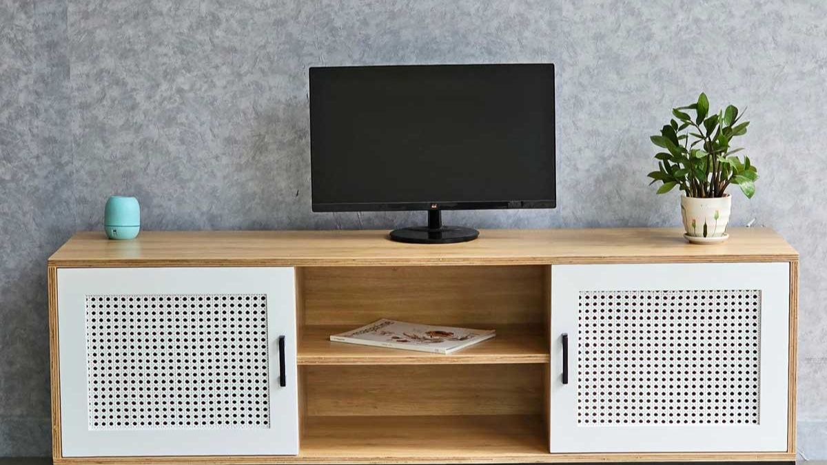 Lựa chọn màu sắc kệ tivi hài hòa với tổng thể không gian