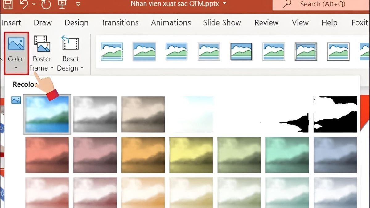 Điều chỉnh độ sáng, màu nền video sau khi chèn vào PowerPoint bước 1 (Hình minh họa)