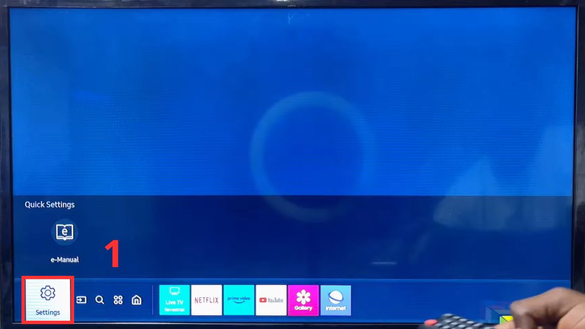 Kiểm tra và chọn đúng chế độ hình ảnh trên tivi Samsung bước 1