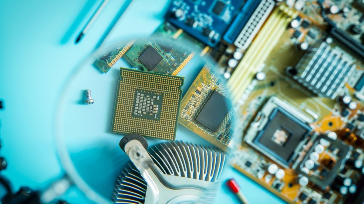 Chọn CPU phù hợp với main giúp máy hoạt động ổn định và duy trì hiệu năng ổn định