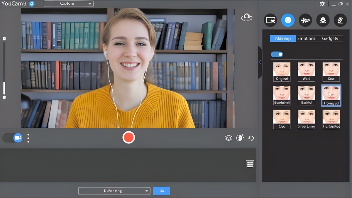 Chụp ảnh bằng laptop với phần mềm Cyberlink Youcam