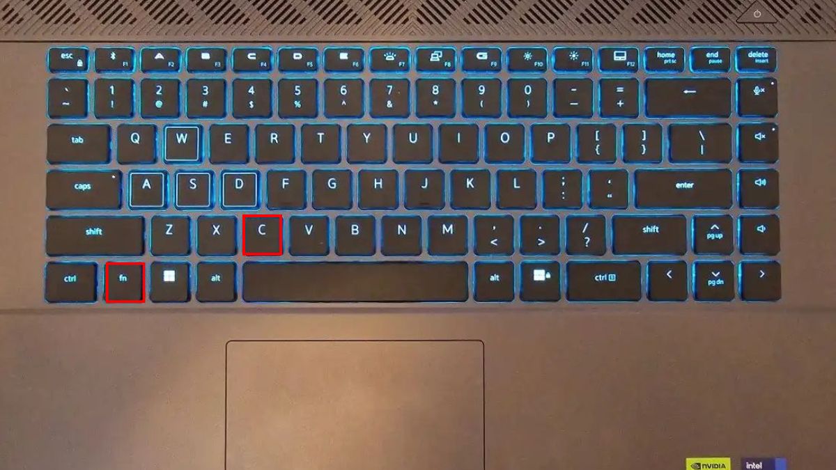 Sử dụng các phím tắt để đổi màu bàn phím laptop Dell