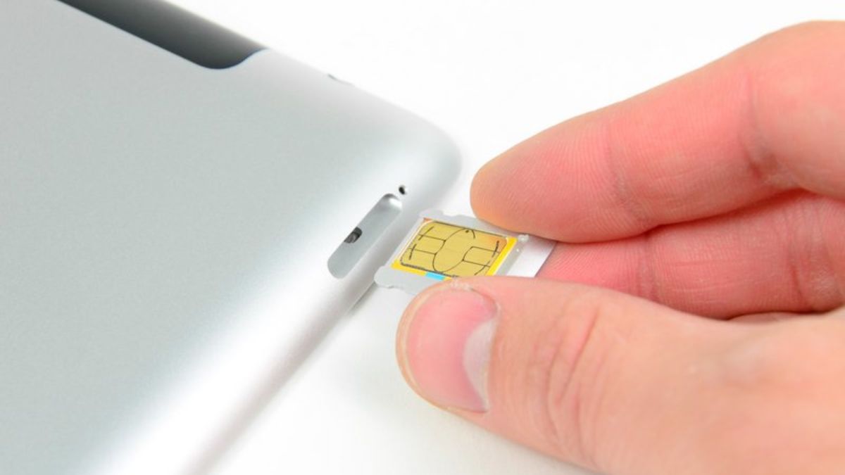 Hướng dẫn cách lắp SIM vào iPad chi tiết bước 2