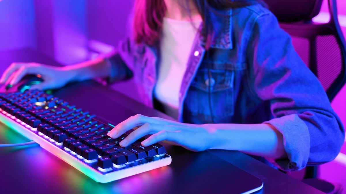 Sử dụng bàn phím rời để làm việc hoặc chơi game chuyên nghiệp