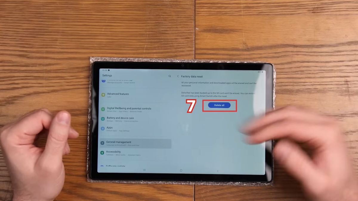 Cách cài đặt lại máy tính bảng Android khi máy vẫn còn sử dụng bình thường bước 5