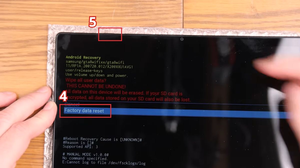 Cách cài đặt lại máy tính bảng Android khi không vào được màn hình chính bước 3