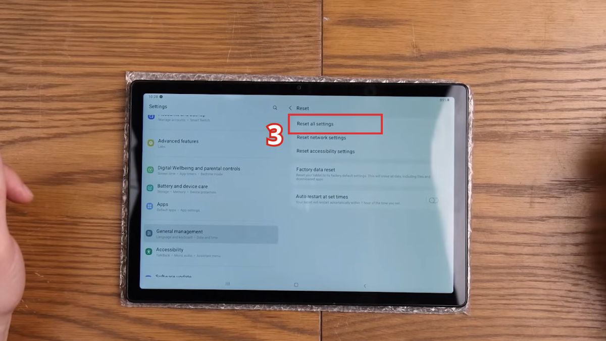 Cách cài đặt lại máy tính bảng Android khi máy vẫn còn sử dụng bình thường bước 2