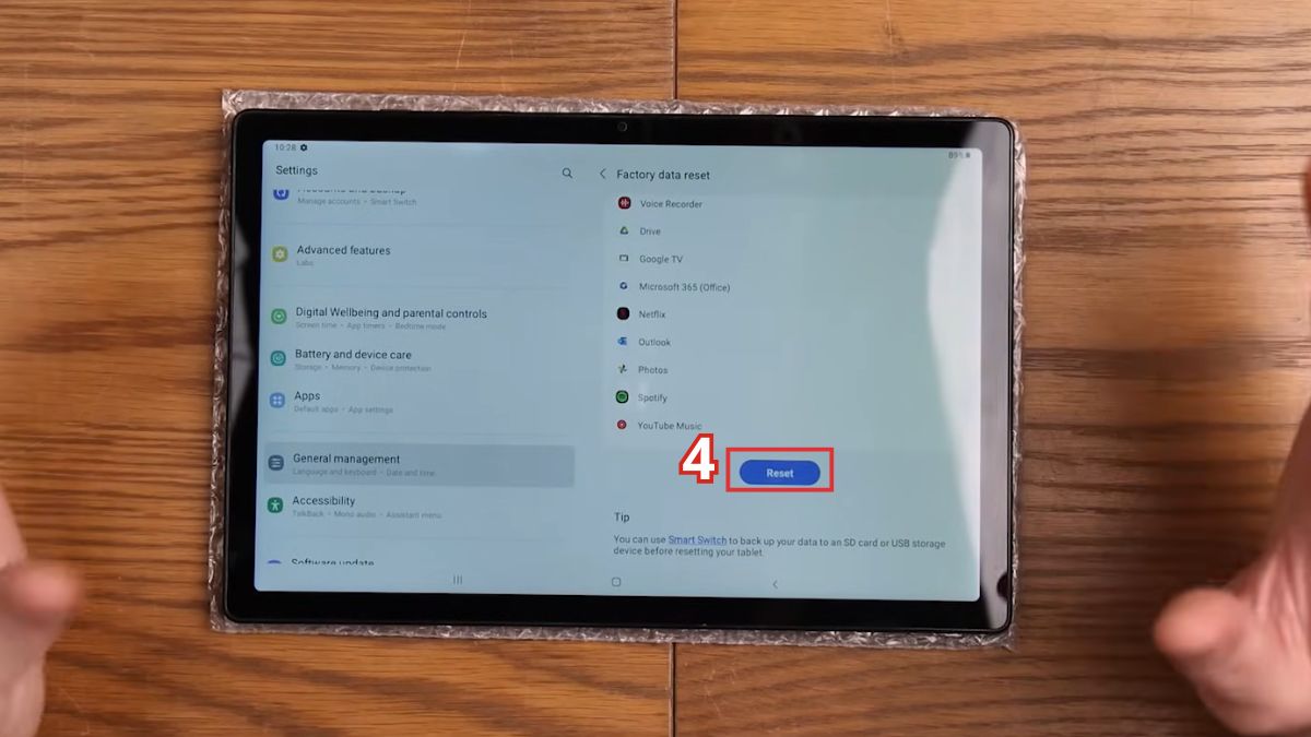 Cách cài đặt lại máy tính bảng Android khi máy vẫn còn sử dụng bình thường bước 3