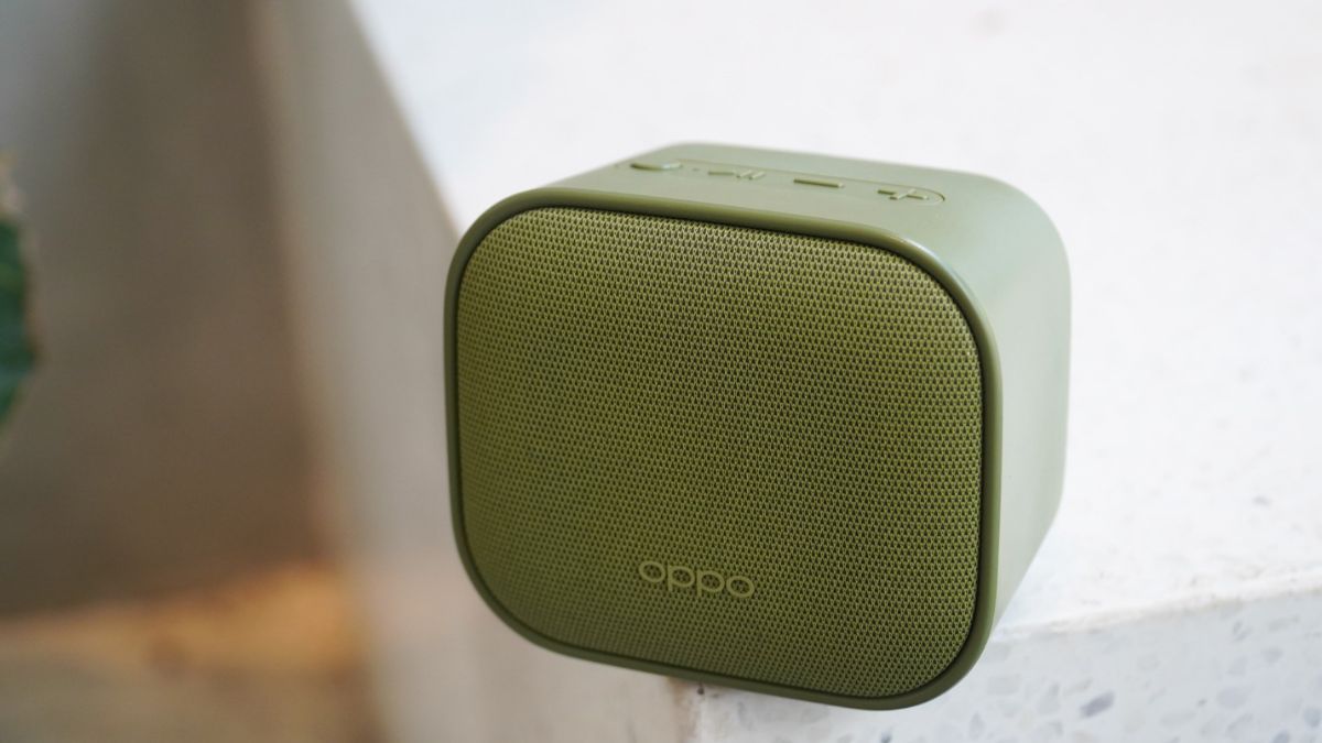 Loa Bluetooth nghe nhạc ngày Tết