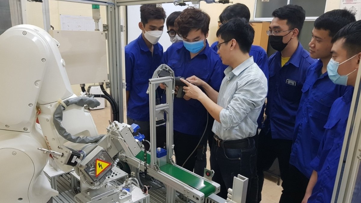 Ngành Công nghệ kỹ thuật cơ khí luôn rộng mở cho những người có đam mê với ngành