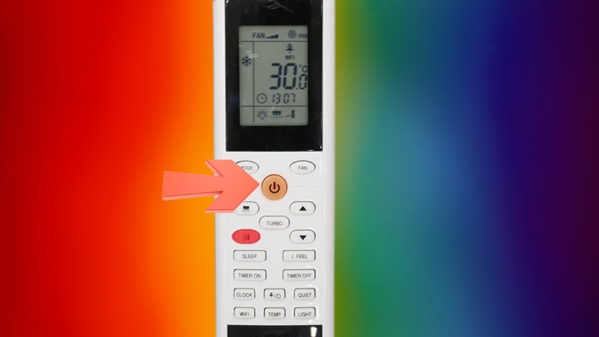 Nhấn nút khởi động trên remote để bật lại máy