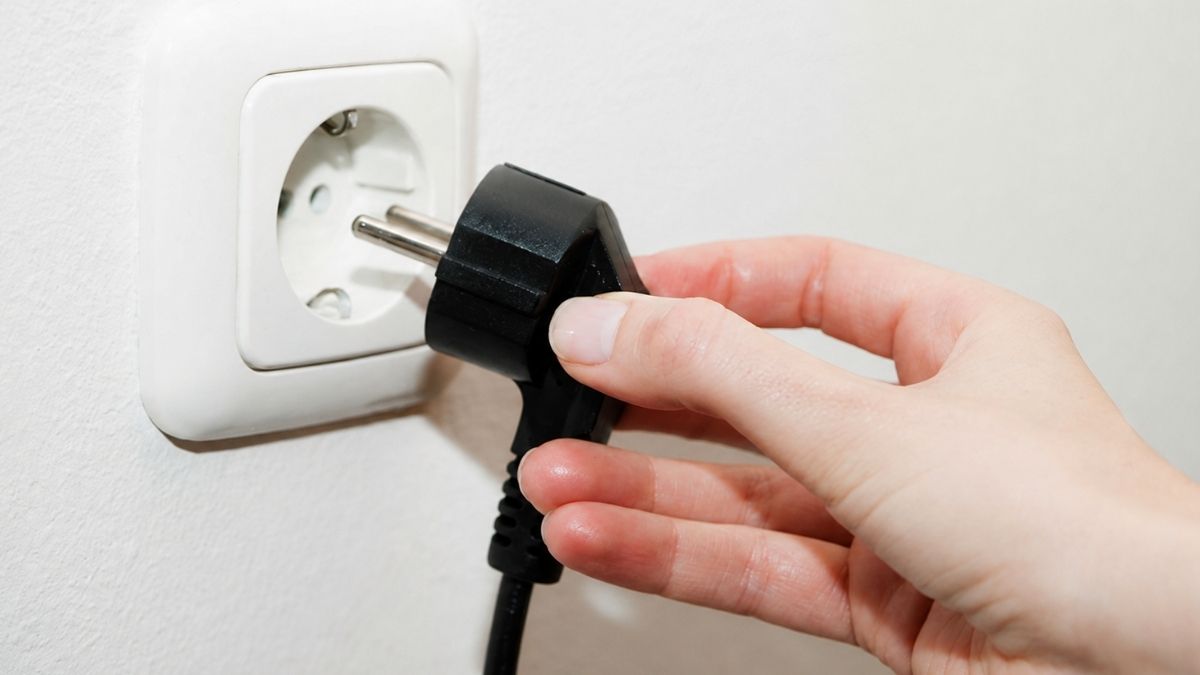 Ngắt nguồn điện máy giặt