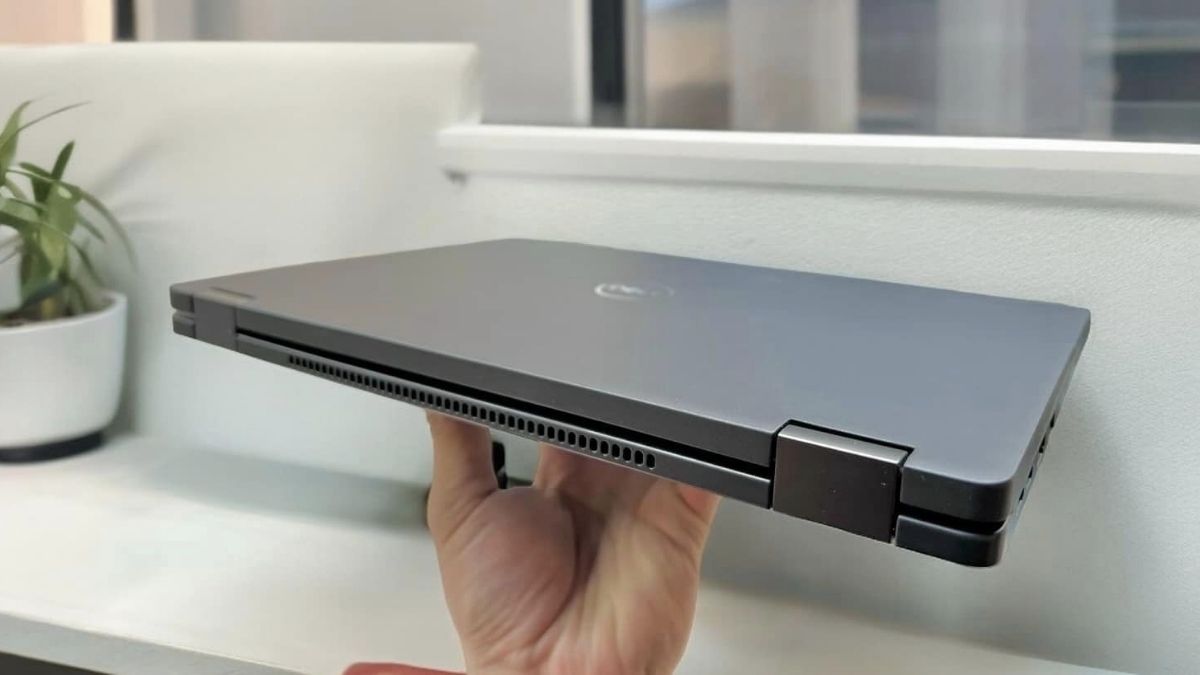 So sánh Dell Latitude 7390 với đời trước và đời sau