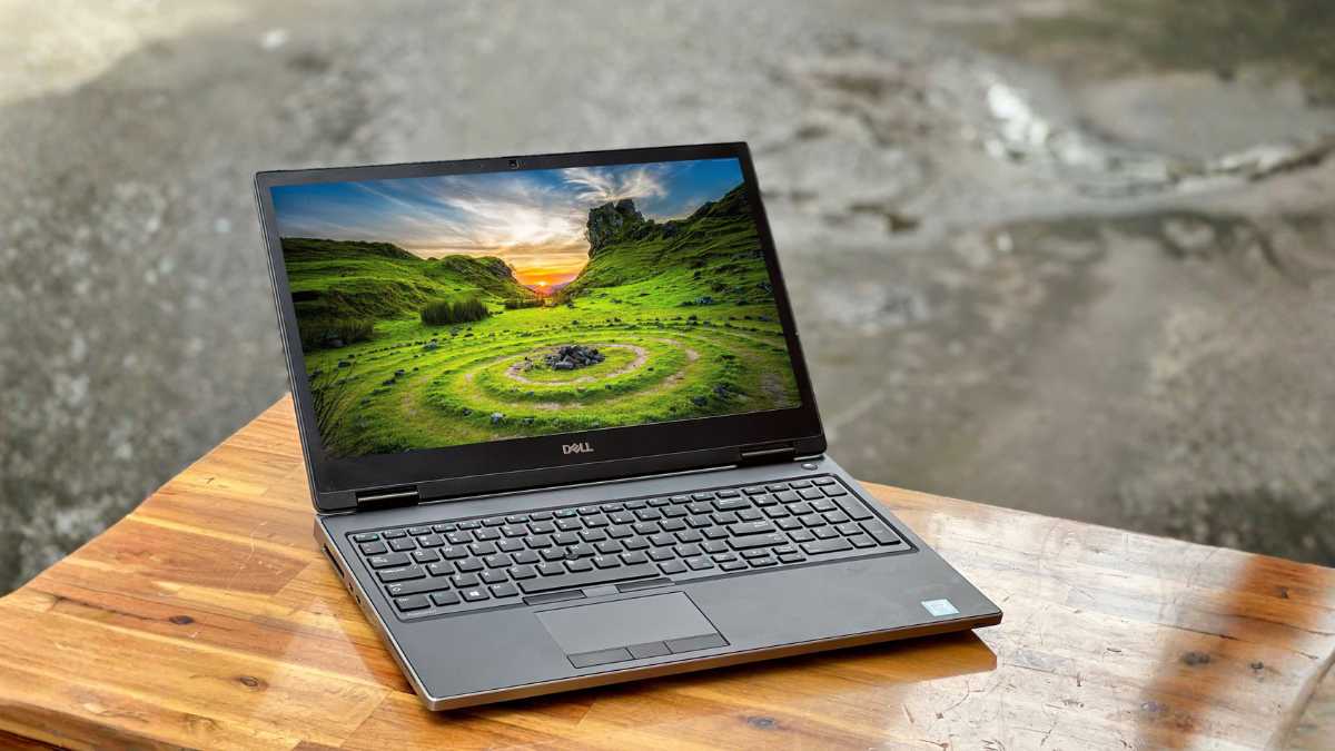 Dell Precision 7530 sản xuất năm nào chính là năm 2018