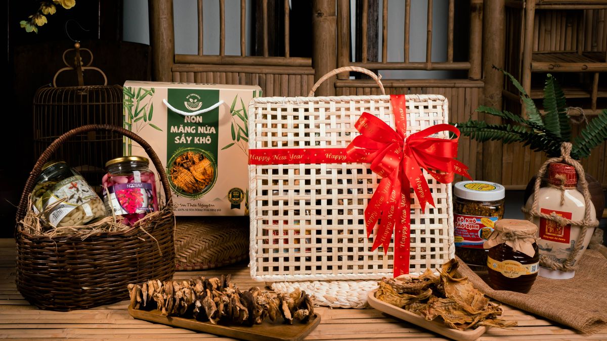 Đặc sản vùng miền là món quà ý nghĩa có thể chọn khi đi tất niên